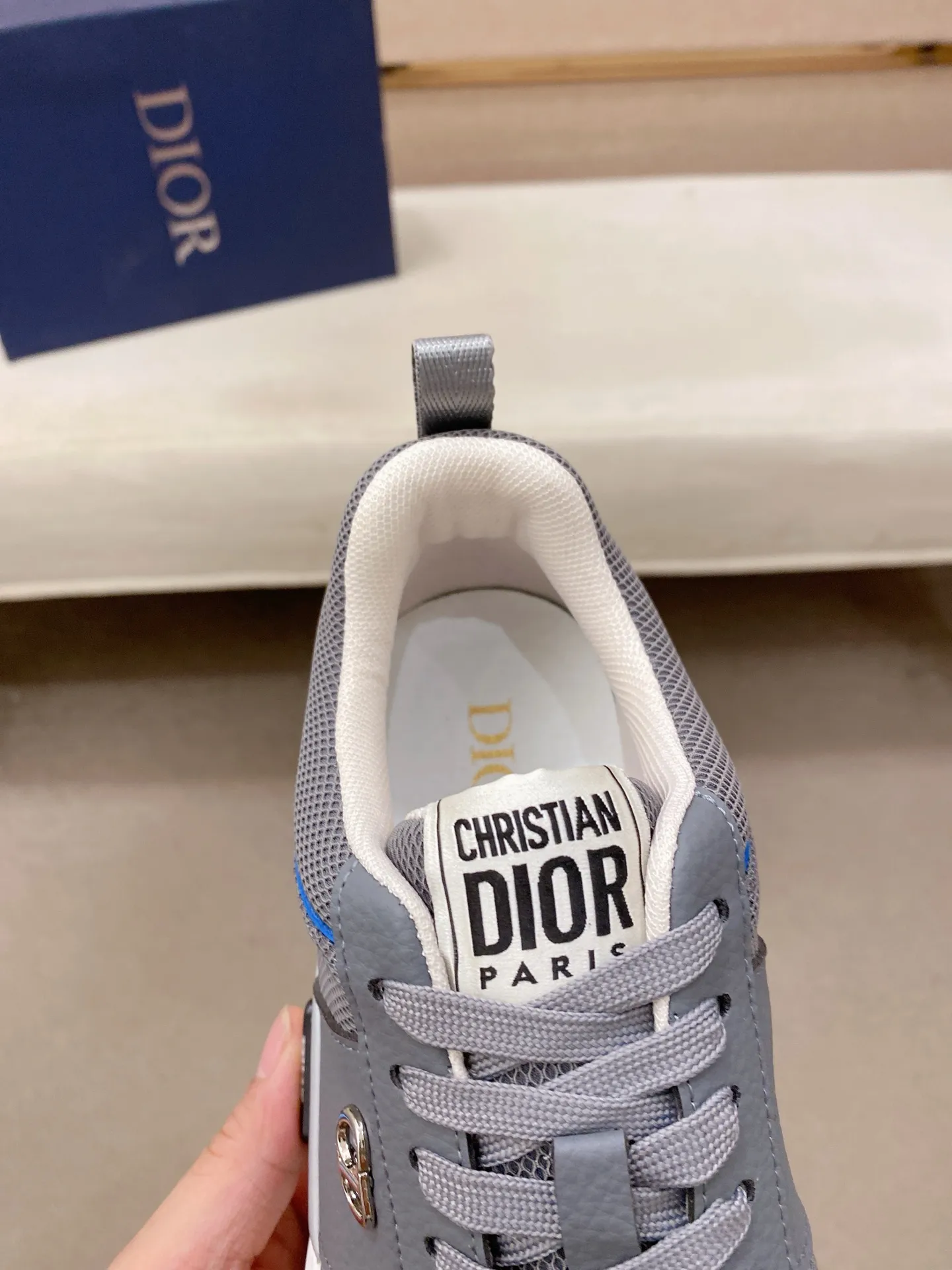 Men's shoes💰 462💰🇮🇹🇮🇹Dior d The new model is on sale at the same time at the counter. The upper 🇮🇹 is imported Italian first-layer cowhide, and the lining is fully imported sheepskin 💪💪. It is a complete 1⃣️ to 1⃣️ replica 🇮🇹💪💪, ⚠ Sole: The original sole is specially provided by the original factory. The exclusive movable molded sole is super comfortable. ⚠Original factory single goods, 🔍🔍high quality, you can enter and leave the counter at will, welcome to compare⚠. Code number: 38-44. Can be customized 45-46.